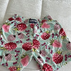 Pre-owed but very gently used swimming trunks in excellent condition